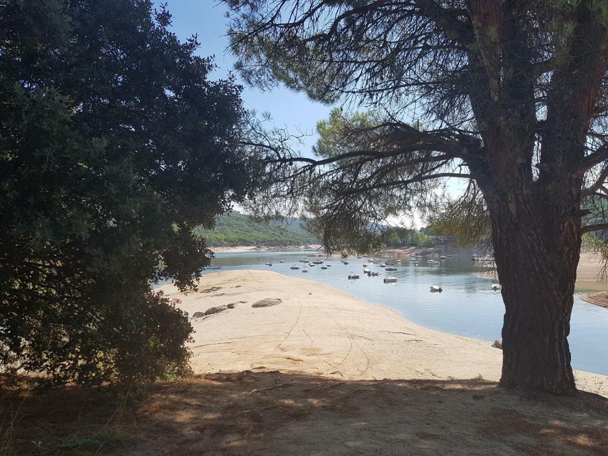 San Martín de Valdeiglesias Retiro Chic Frente Al Lago - A 1 Hora De Madrid, Pantano De San Juan מראה חיצוני תמונה